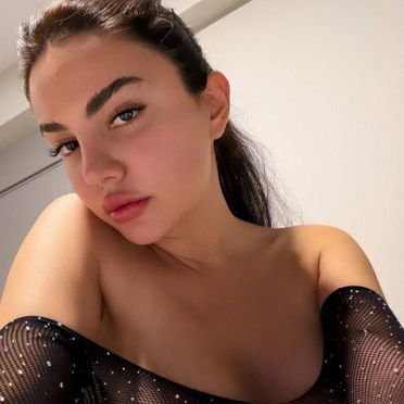 Ece Ronay - Fotoğraf 21