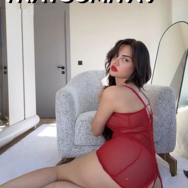 Ece Ronay - Fotoğraf 2